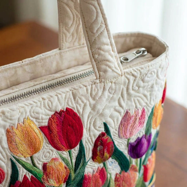 Handveredelte Ledertasche